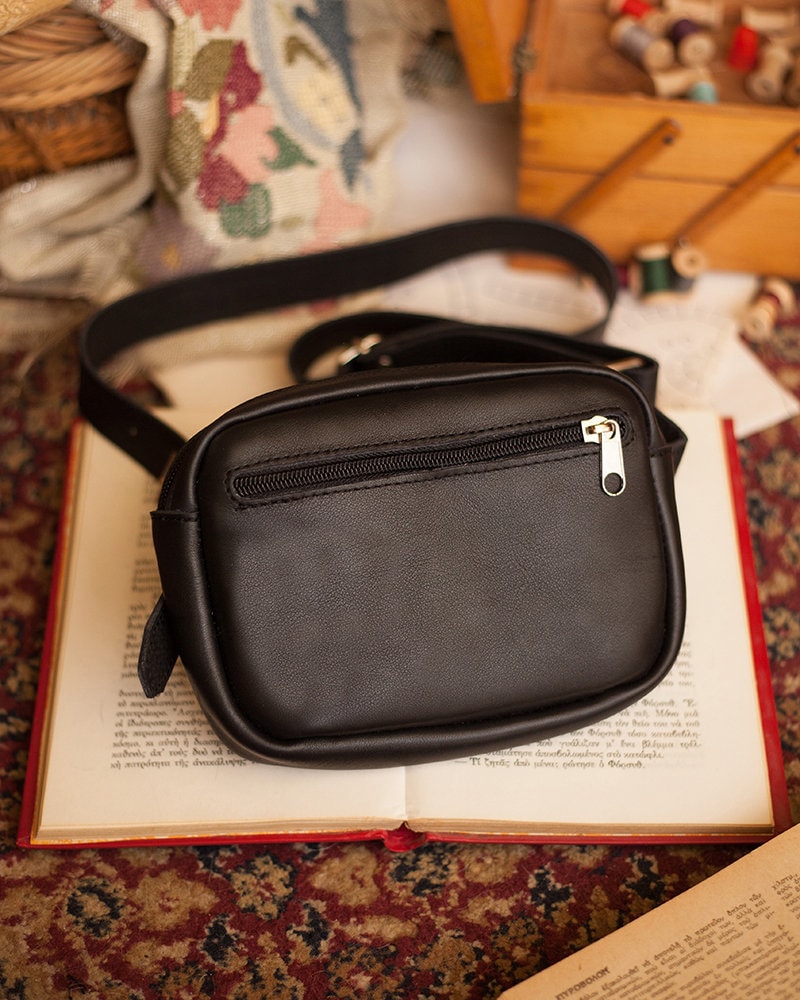 Black Leather belt bag fanny pack, Waist pack for women, Bauchtasche leder