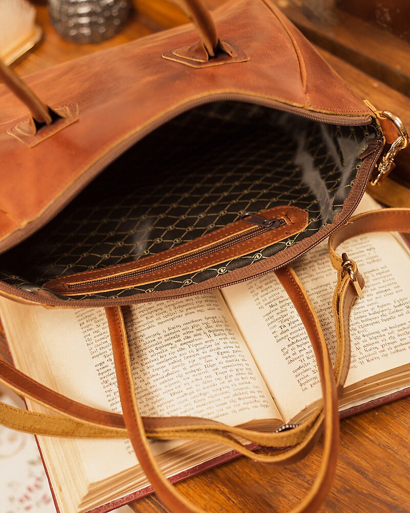 Large leather tote bag for women zipper, full-grain wax leather purse brown, leather crossbody teacher tote