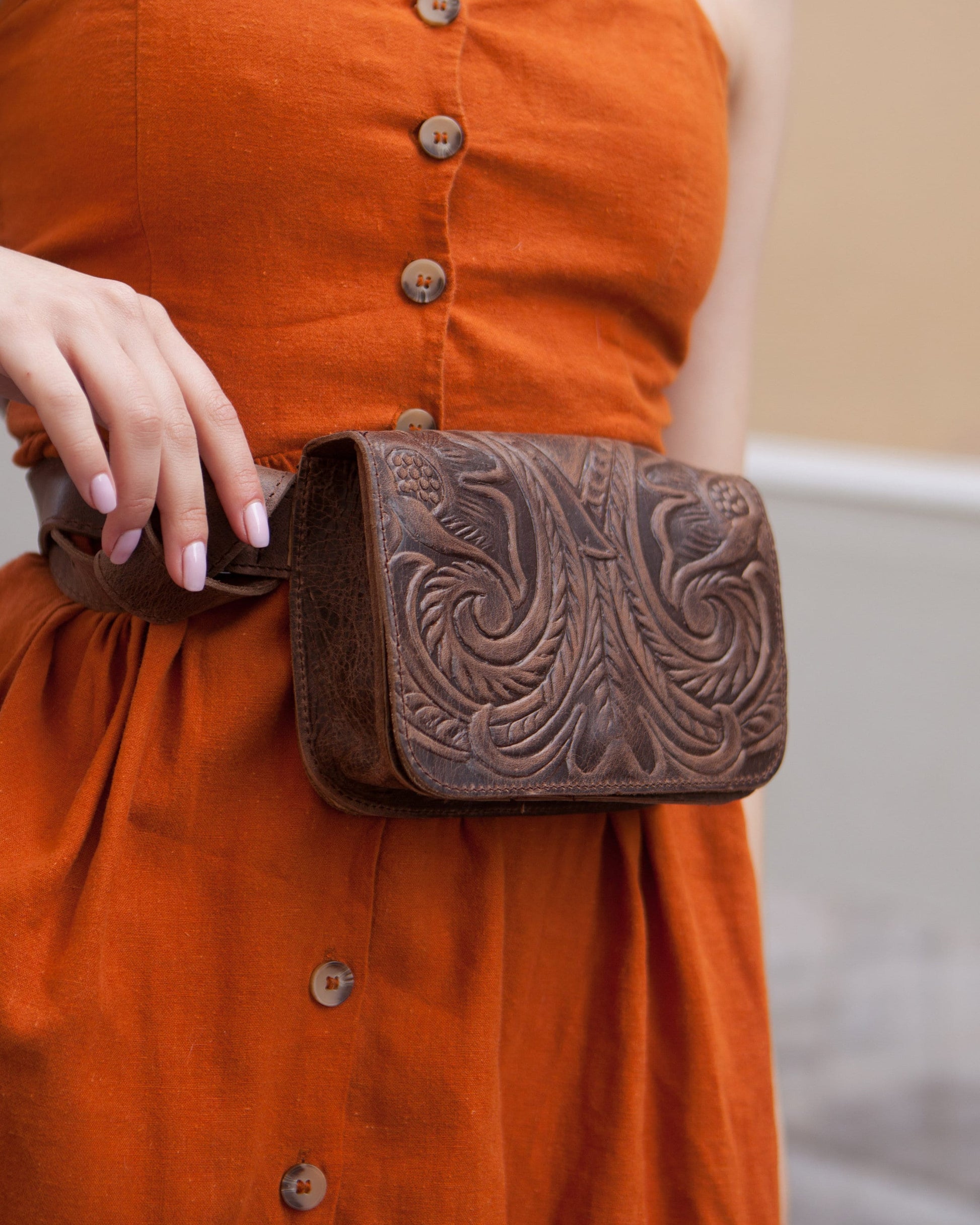 Tooled leather fanny packs for women, belt bag, tooled leather, bum bag, hip bag, fanny pack vintage, gurteltasche leder, sac en cuir