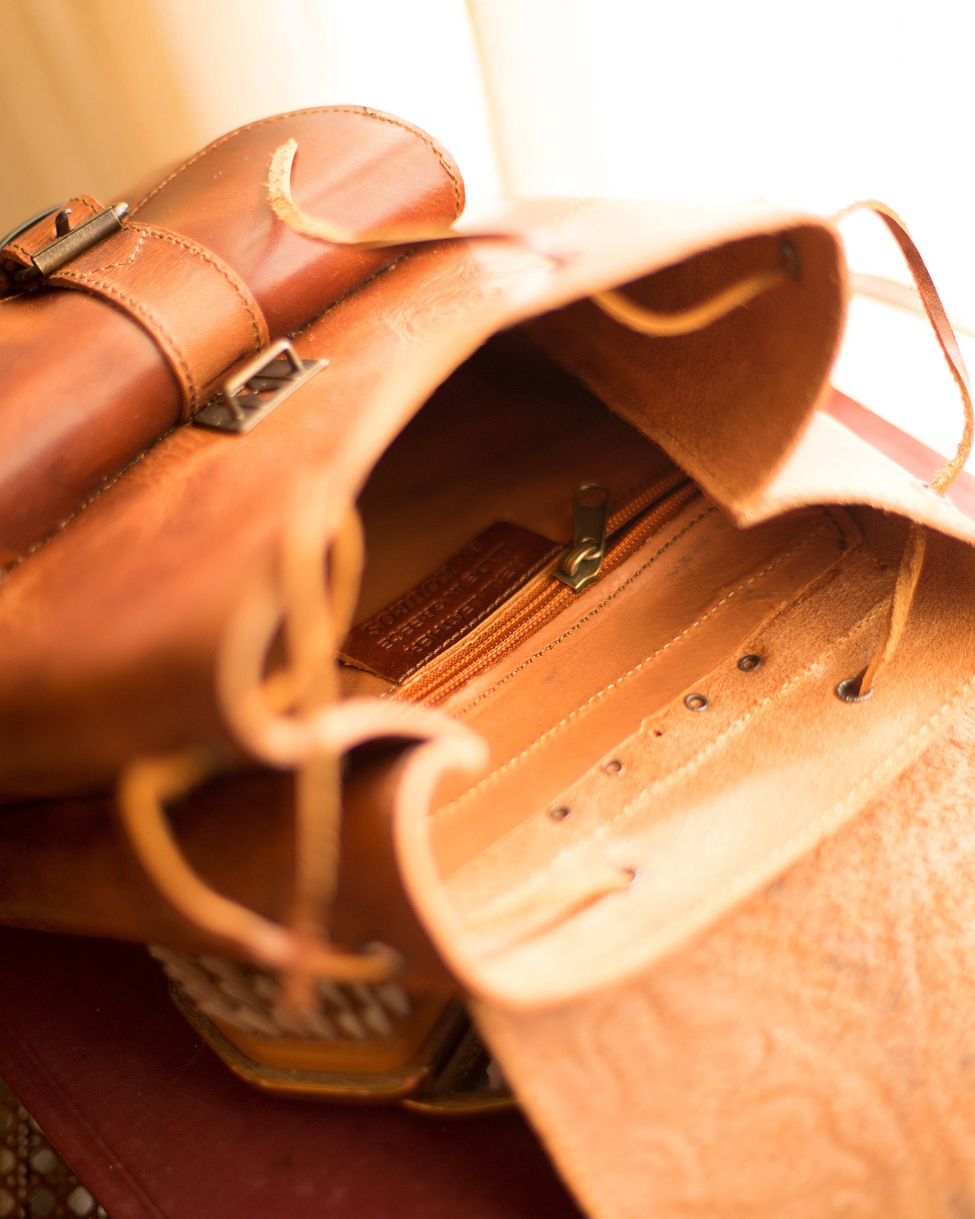 Women's Tooled Full Grain Boho Leather Backpack, Vintage leather backpack , Rucksack Damen, Sac à dos cuir femme