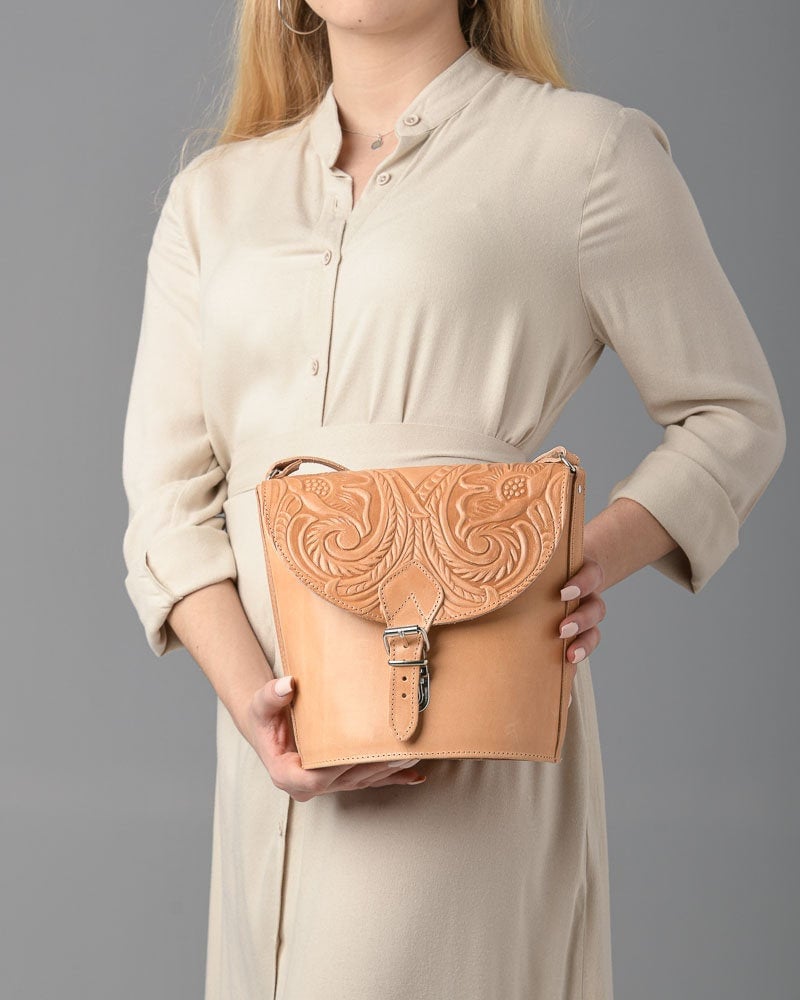 Natural leather crossbody bag for women, Leather saddle bag, Tooled leather purse