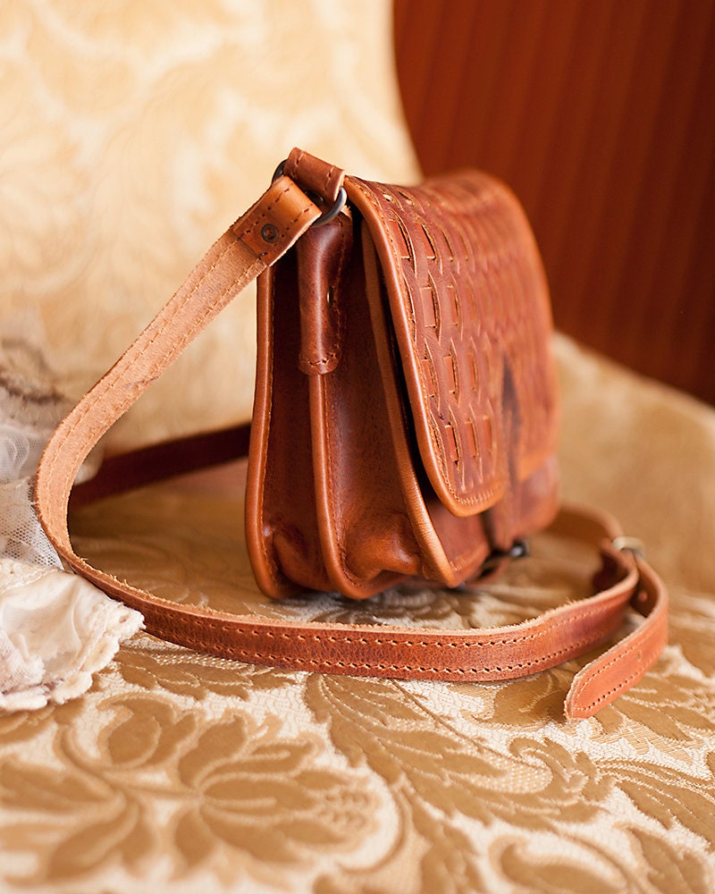 Crossbody bag for women, leather bag, small shoulder bag,gift for her, sac en cuir vintage, petit sac, umhängetasche