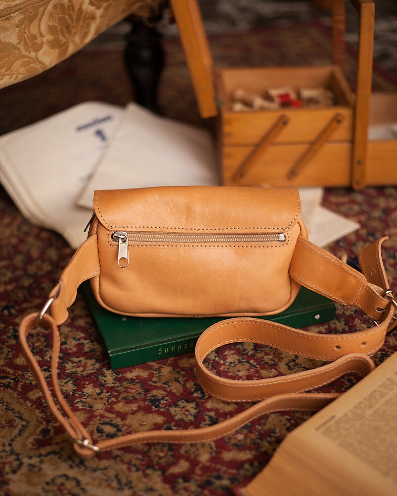 Leather fanny pack for woman, leather belt bag, bum bag, hip bag, gürteltasche leder, bauchtasche