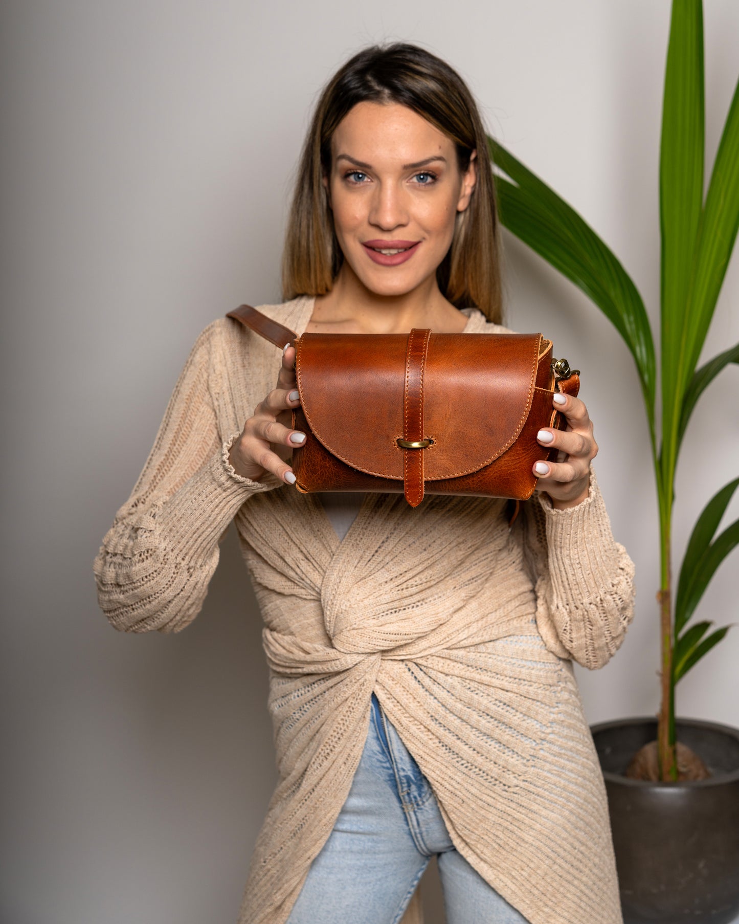 Honey Brown Leather Crossbody Bag Sappho Simple