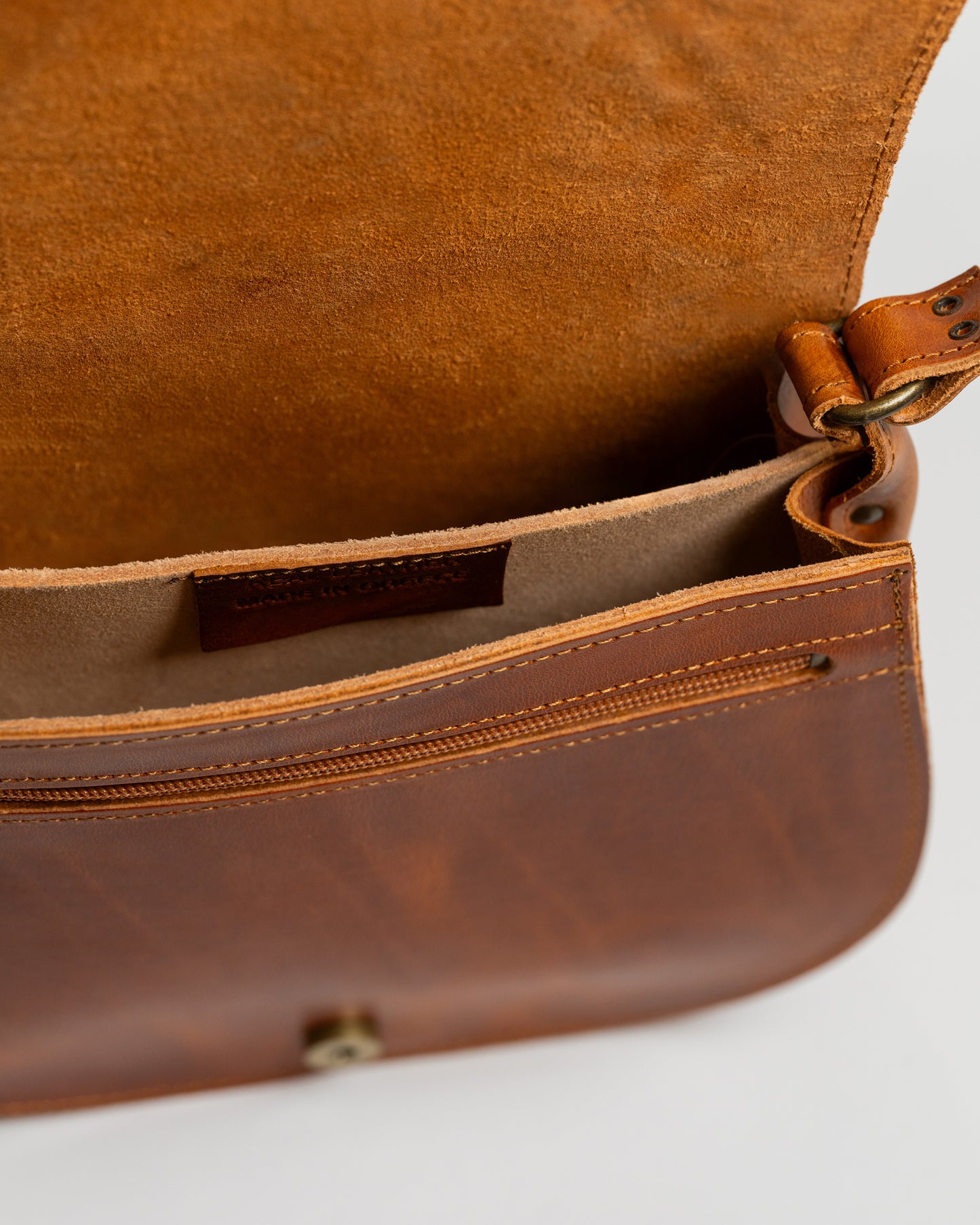 Waxed Brown Leather Saddle Bag Ariadne