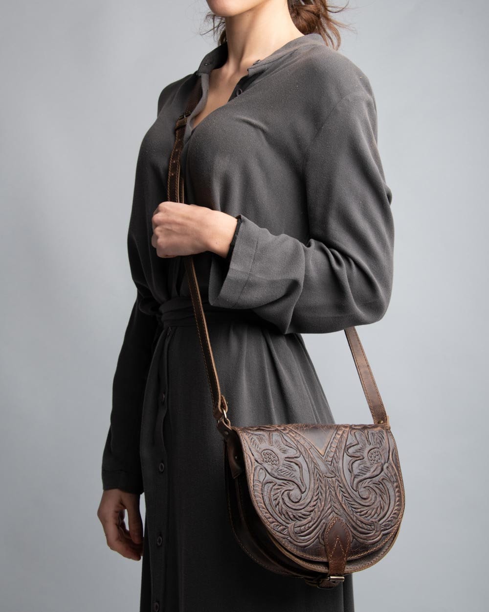 Leather crossbody bag for women, rustic saddle leather bag, tooled leather purse, umhängetasche, sac en cuir