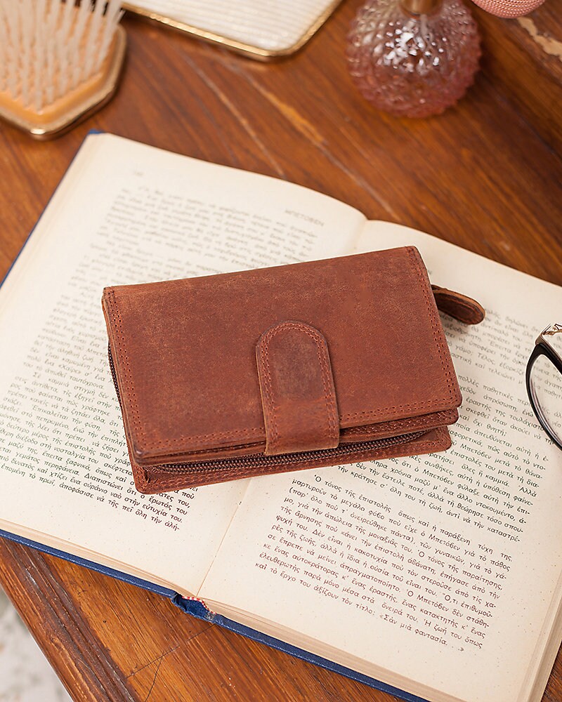 Small leather wallet women, Slim leather wallet zipper pouch, Travel leather wallet
