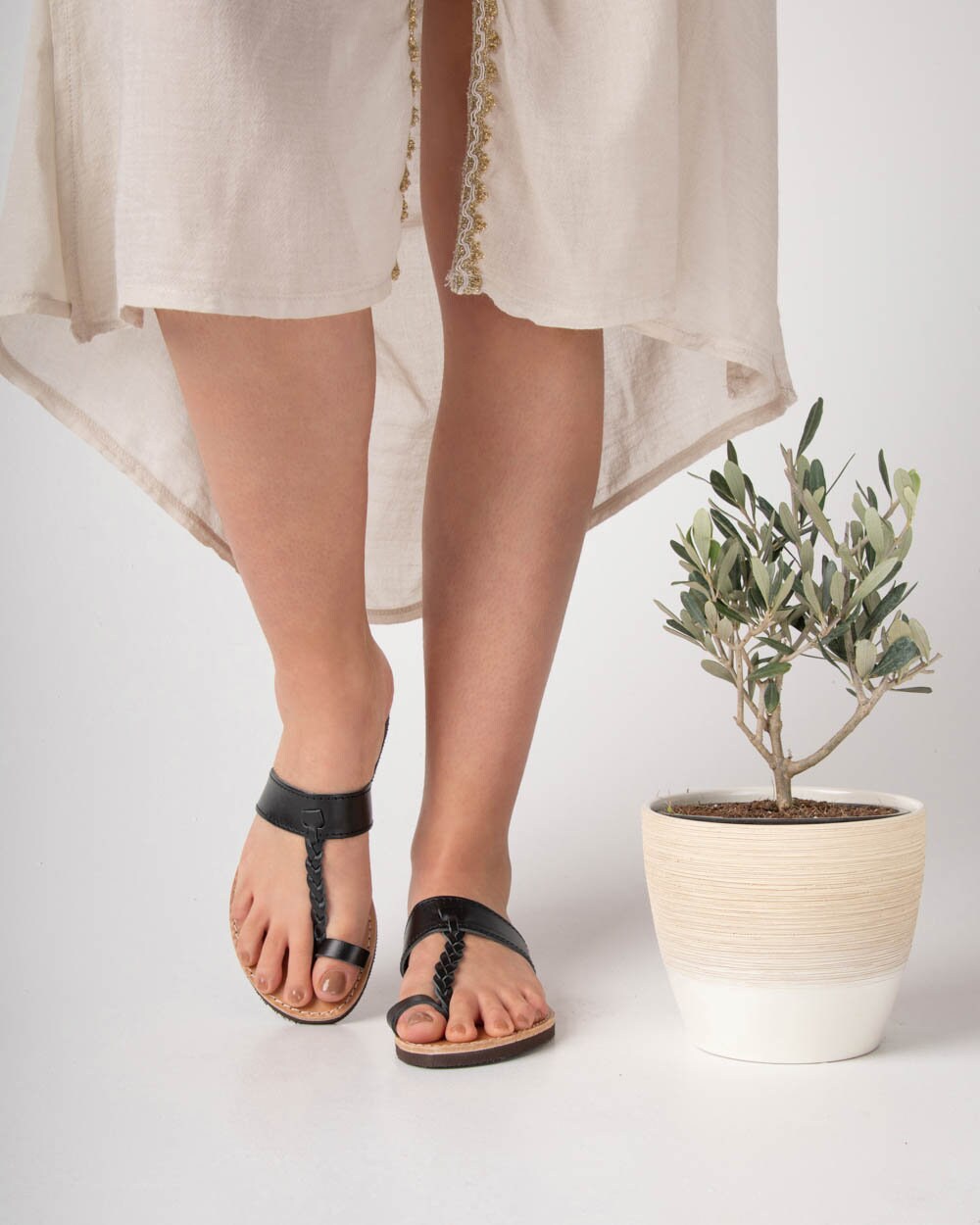 Brown leather braided thong sandals, Minimalist toe ring leather sandals, Greek leather sandals flats, Calf leather