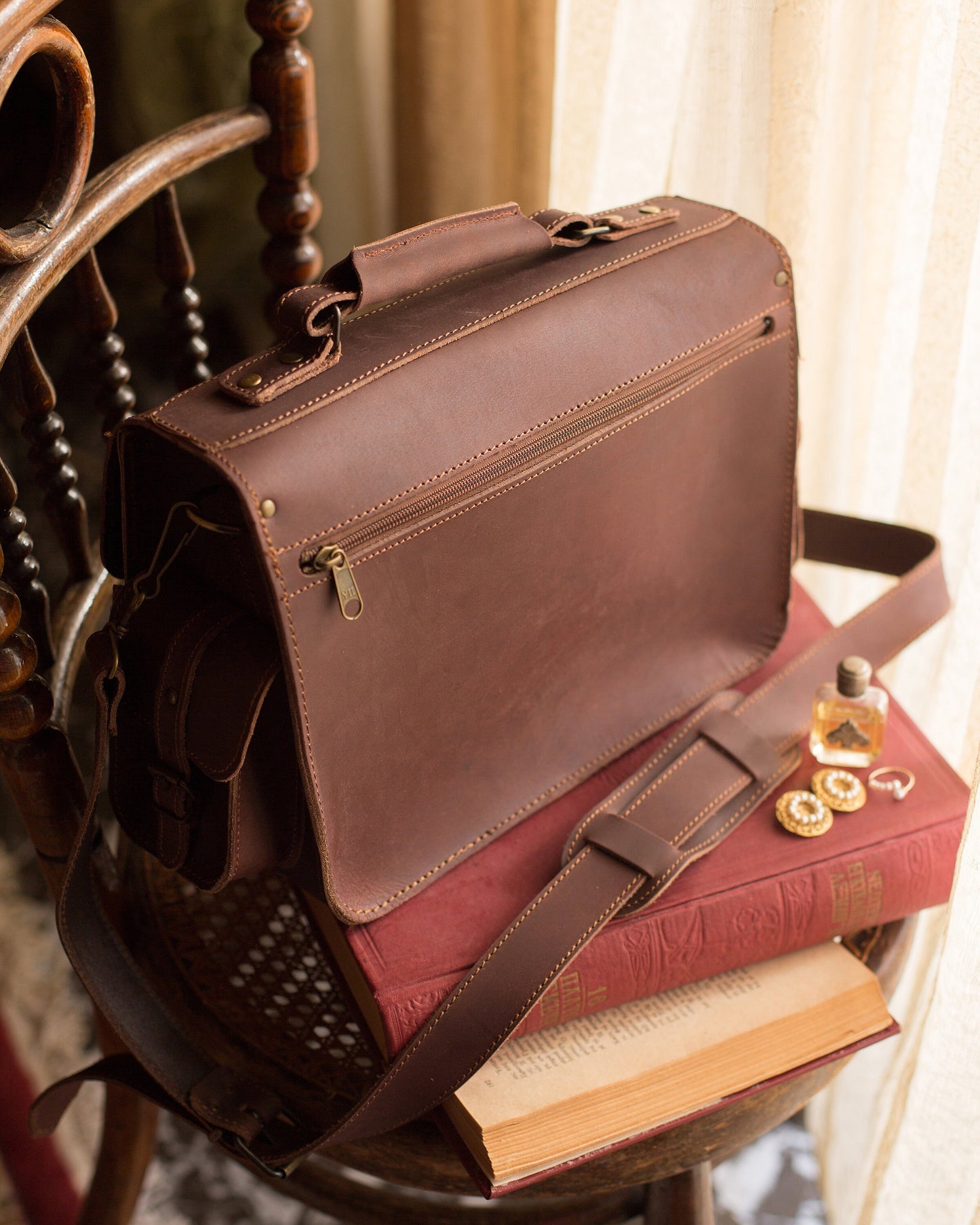 Camera bag for men and women, Vintage camera bag, Dslr camera bag, Brown leather camera bag, Antique camera, Lens bag, leather satchel