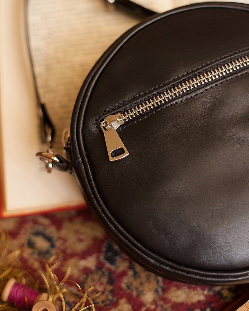 Round Leather Bag, Leather Circle Round Purse Bag, Crossbody black bag, Crossbody purse