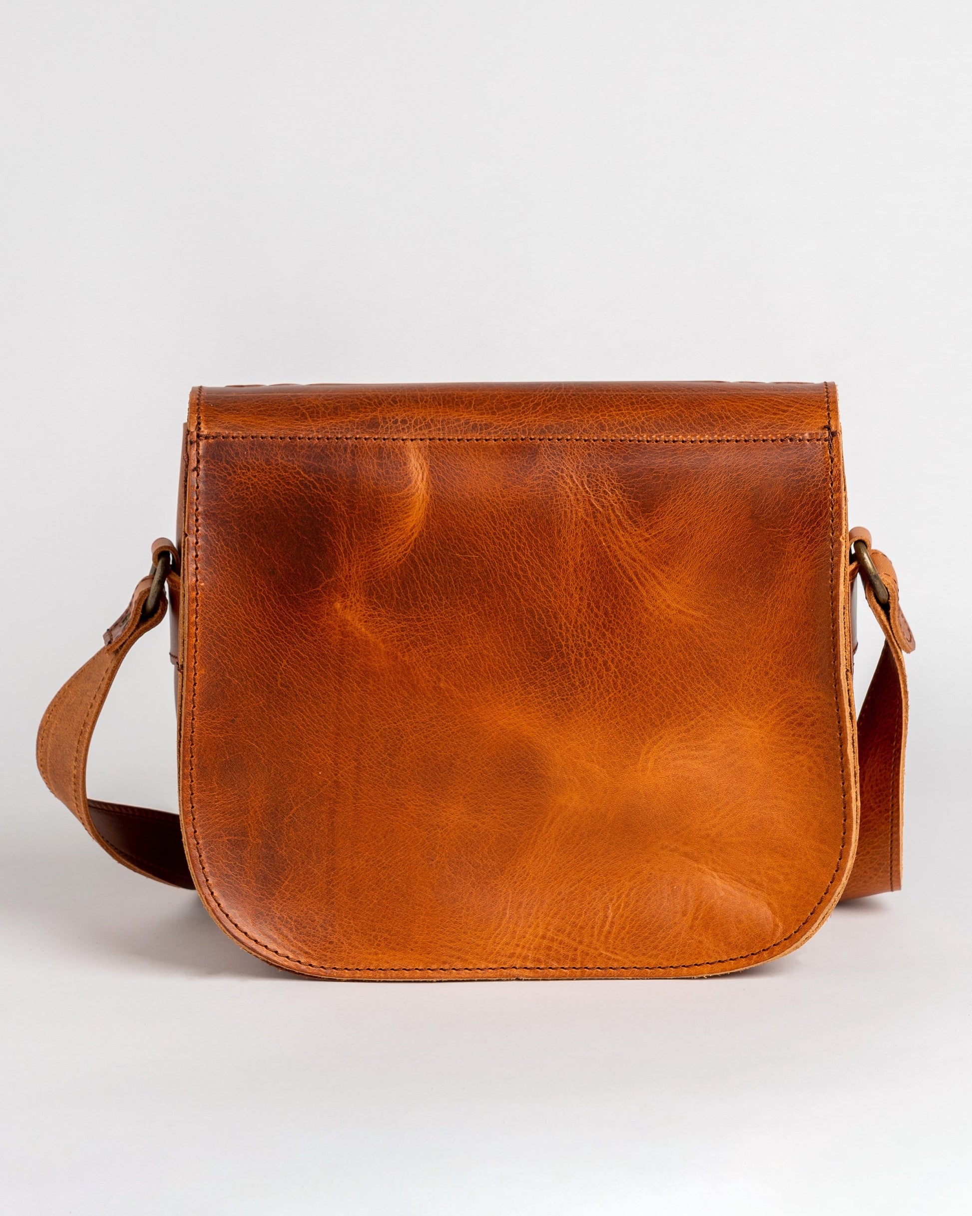 Western leather saddle bag for women, Tooled leather crossbody bag, Hand tooled leather purse, Saddle bag purse