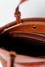 Leather Handbag Kaira - Image 2