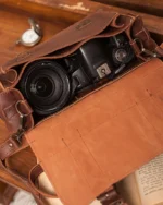 Medium Brown Leather Camera Bag Agathon - Image 5