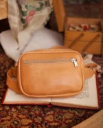 Leather Bum Bag Ismene - Image 4